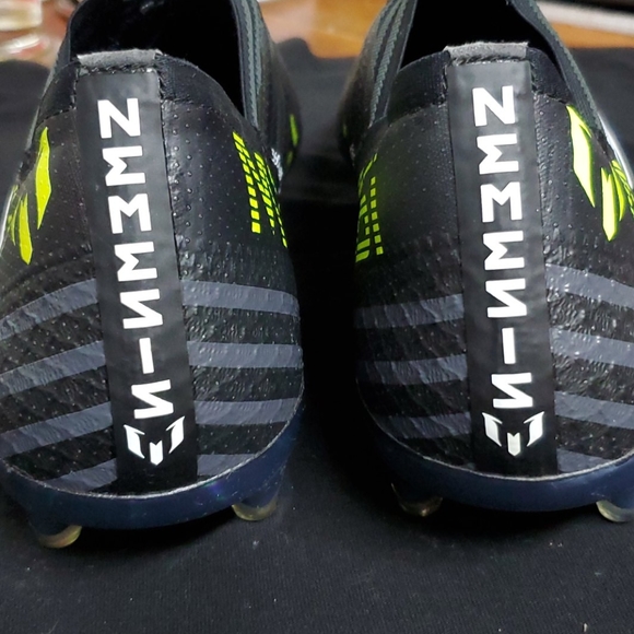 Adidas Messi - Picture 5 of 10